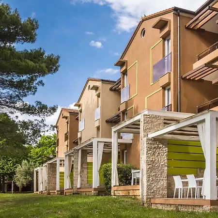 Apartment Stunning In Umag